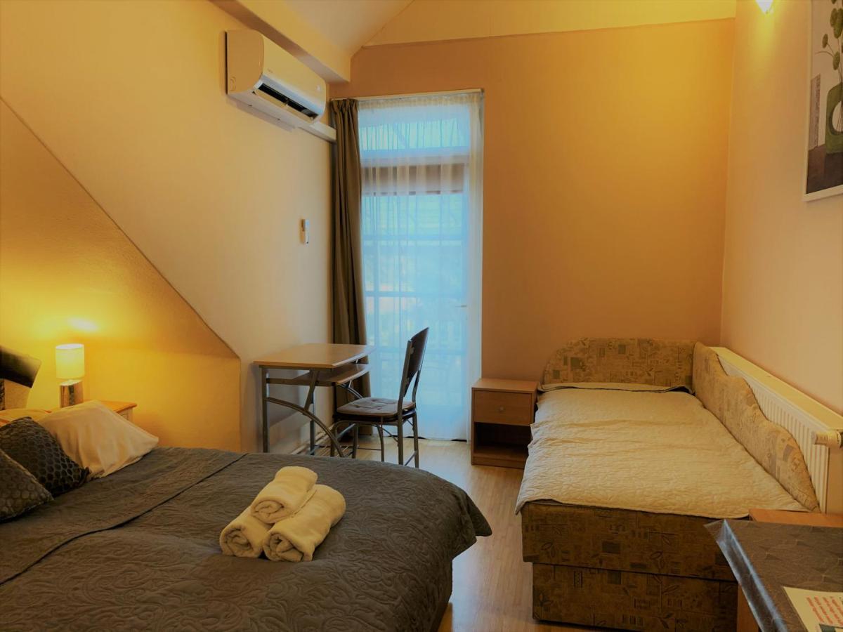 Palma Panzio Hotel Kaposvar Ngoại thất bức ảnh